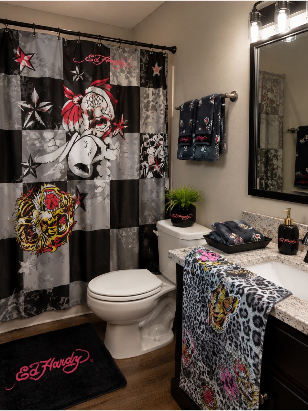 Ed Hardy 4PC Bath Set 🆕